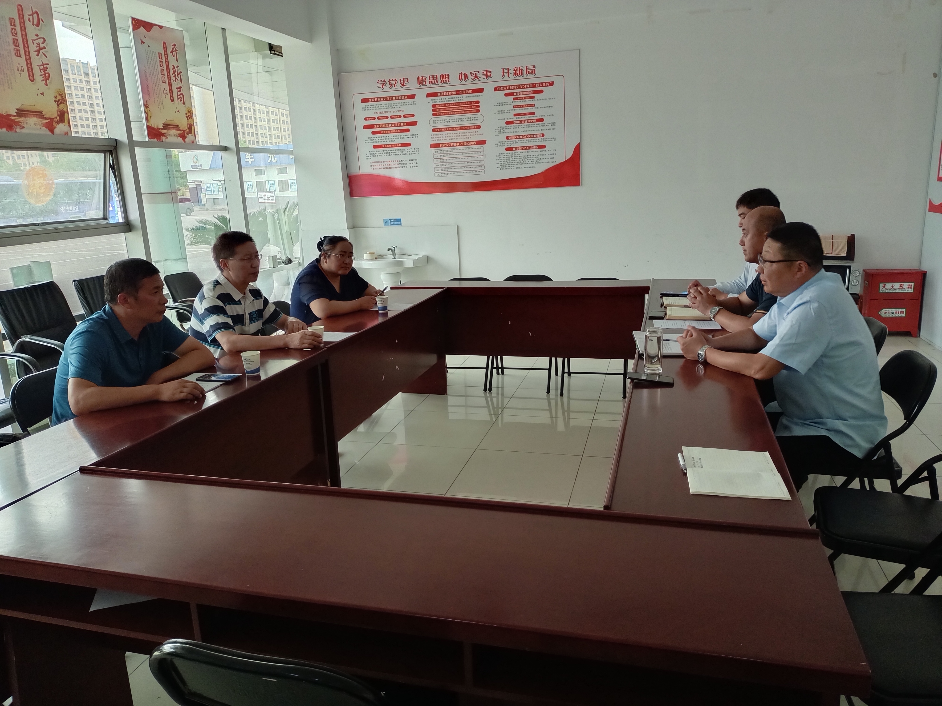 生物中等專業(yè)學(xué)校赴公交集團(tuán)經(jīng)營(yíng)發(fā)展 事業(yè)部調(diào)研