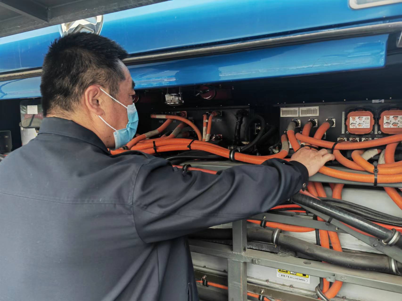 公交集團(tuán)公交事業(yè)一部開展車輛安全專項(xiàng)檢查