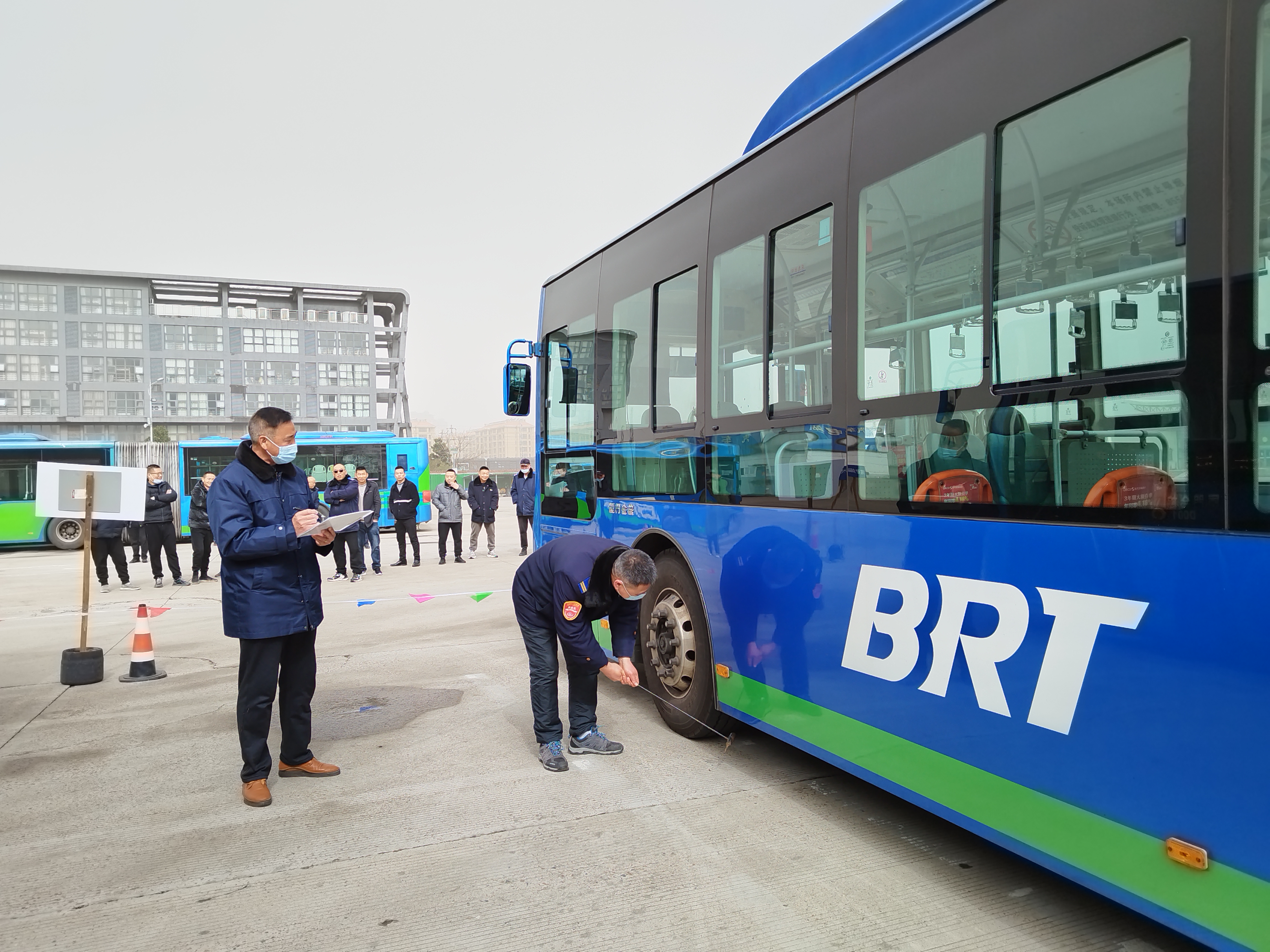快速公交事業部開展駕駛員大練兵活動