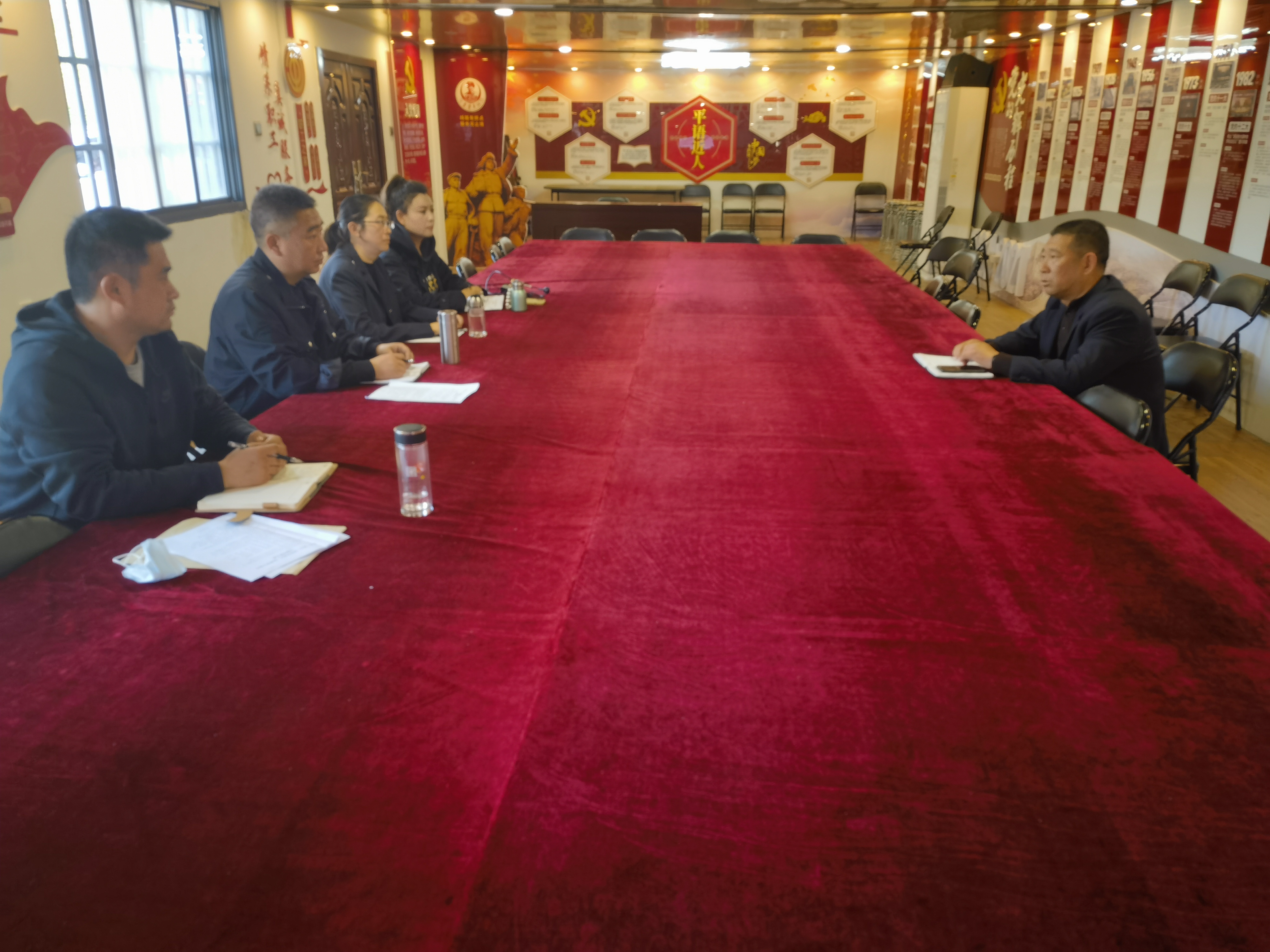 公交集團公交事業一部召開理論中心組專題會學習習近平：加快構建新發展格局  把握未來發展主動權