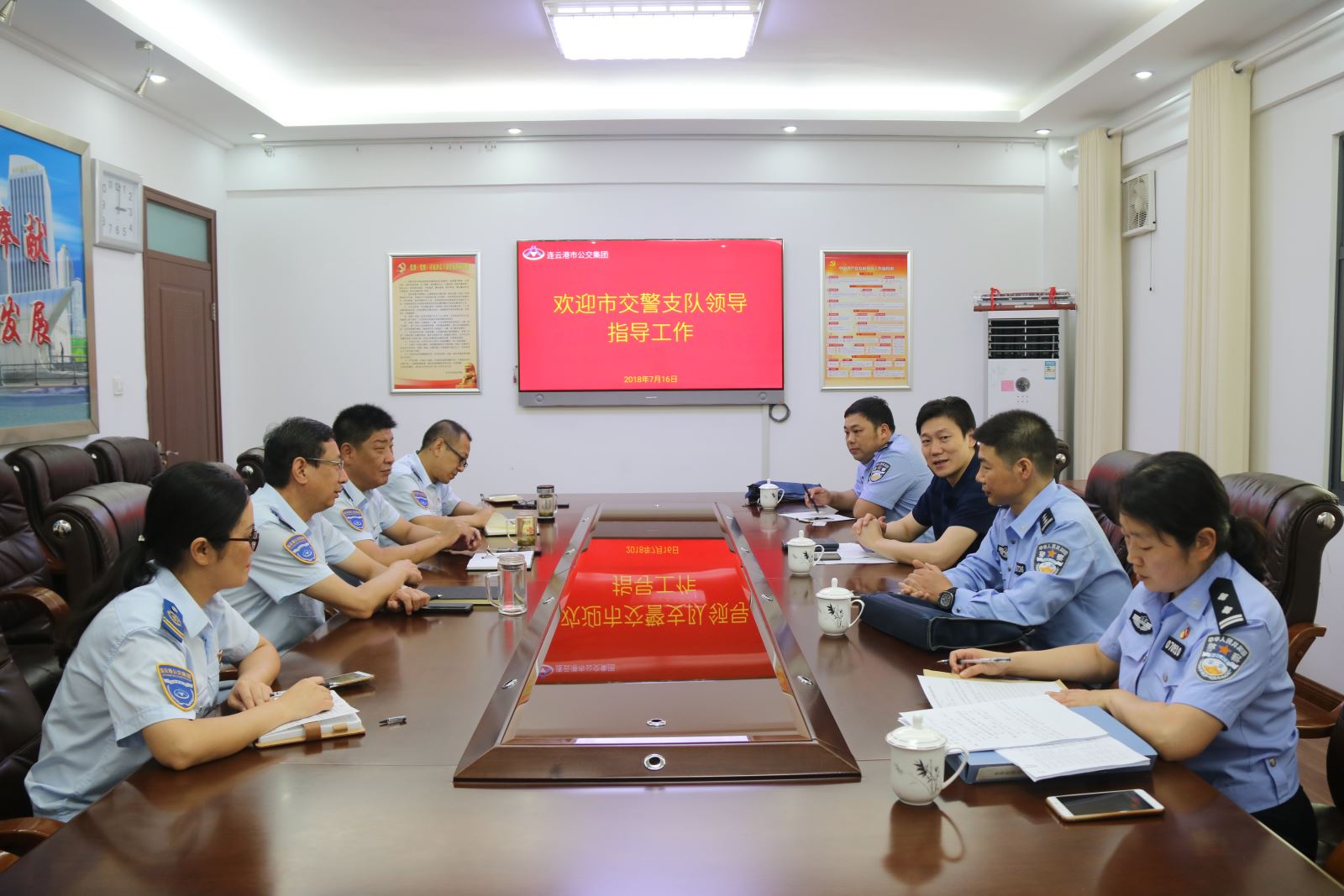 市交警支隊領導到公交集團檢查指導安全生產工作