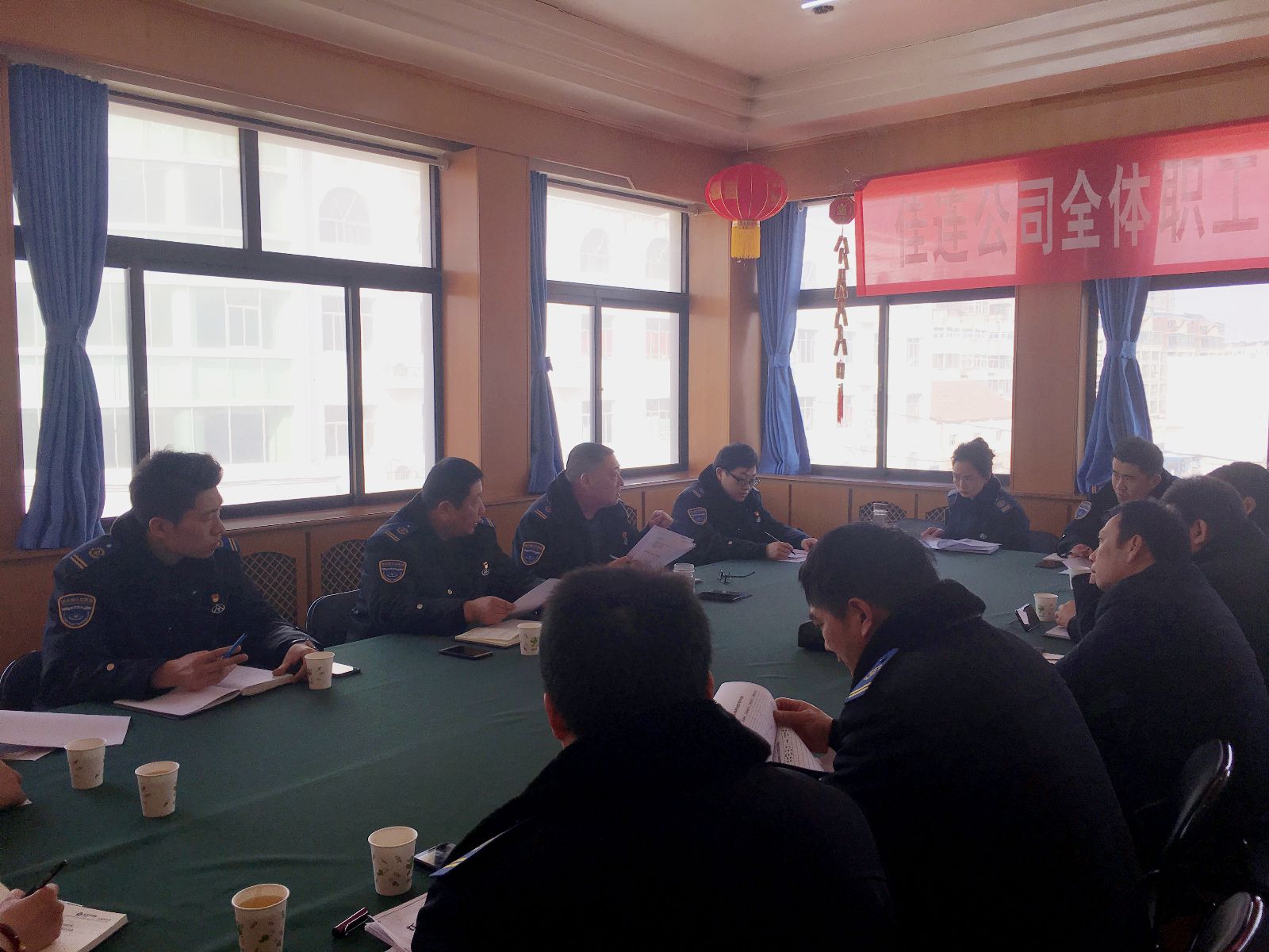 公交集團召開春節后首次生產運營工作會議