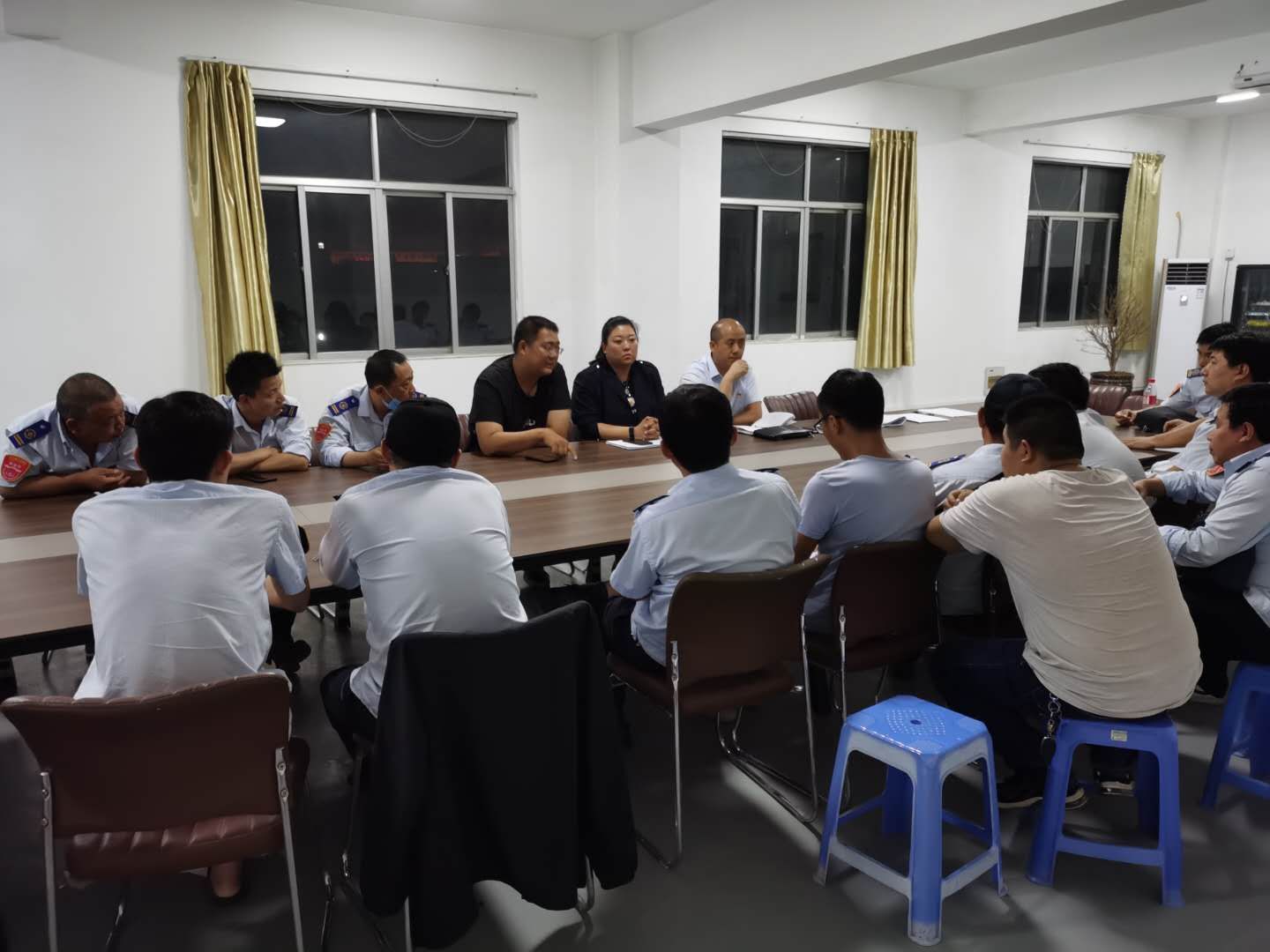 公交集團(tuán)公交事業(yè)一部 創(chuàng)新方式強(qiáng)化安全生產(chǎn)月宣傳活動(dòng)