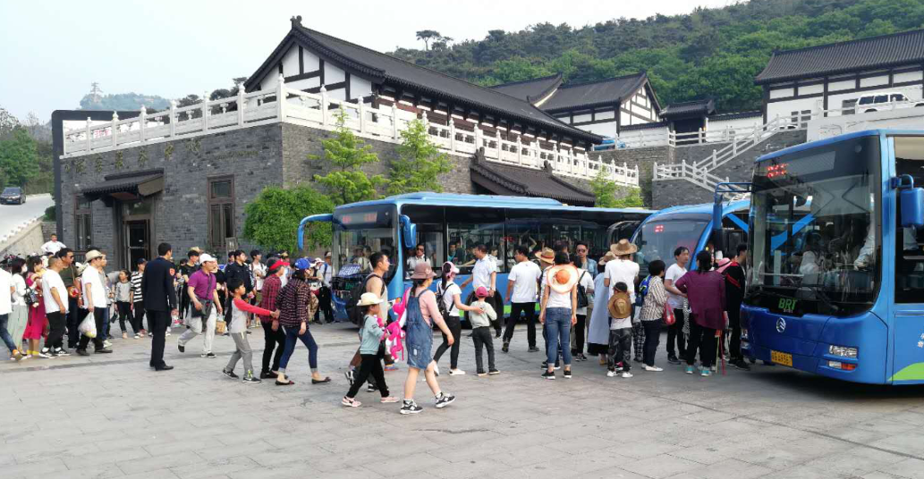 公交集團圓滿完成五一小長假運輸保障任務