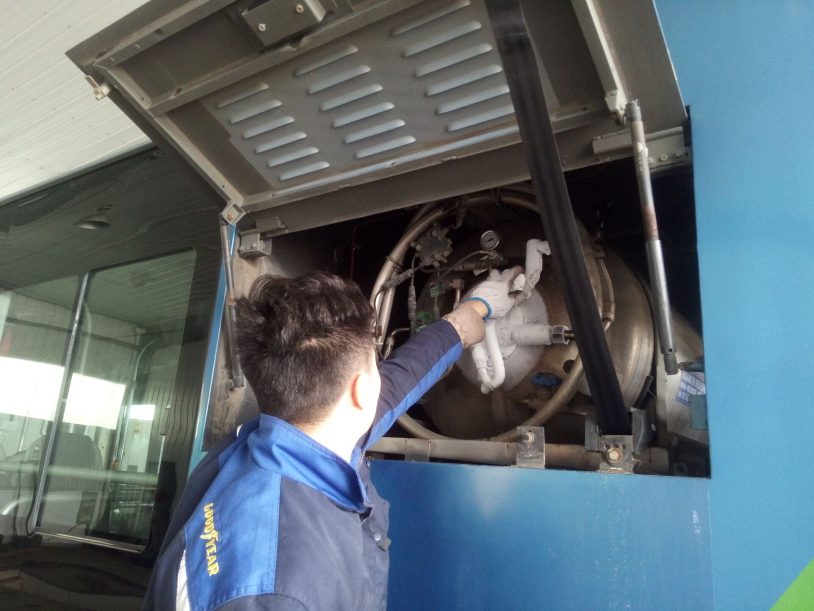 公交集團(tuán)啟動冬季惡劣天氣應(yīng)急預(yù)案