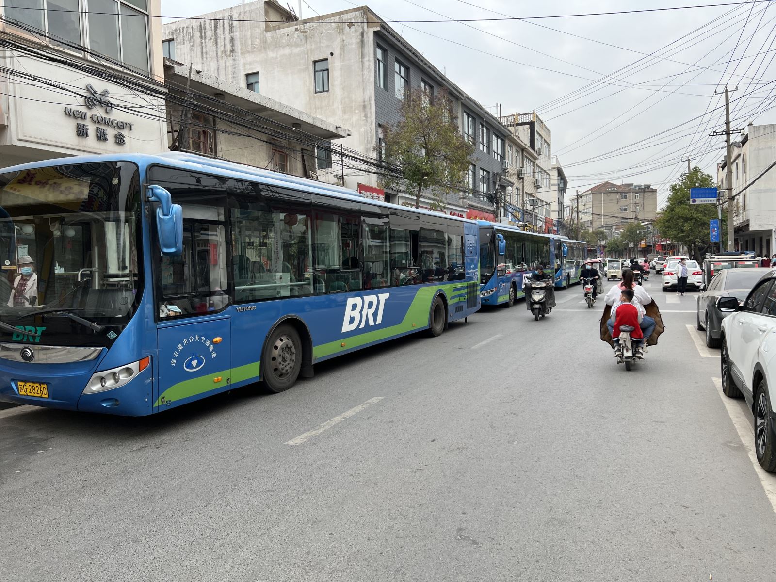 公交集團快速公交事業(yè)部圓滿完成板浦中學定制公交任務