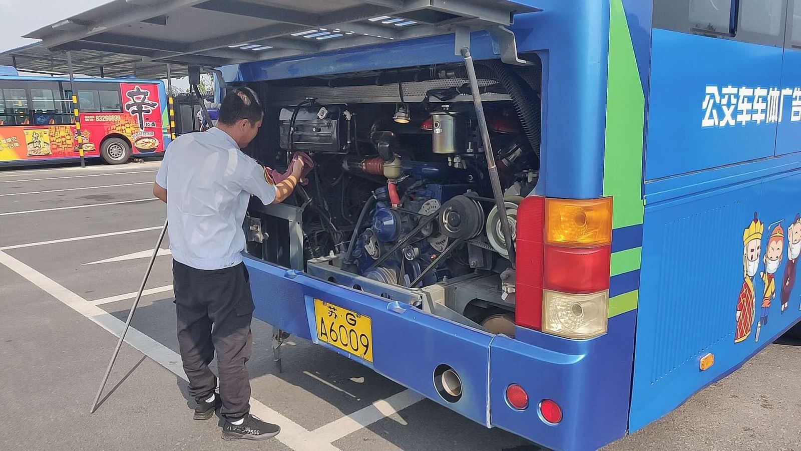 助力創(chuàng)文  公交先行