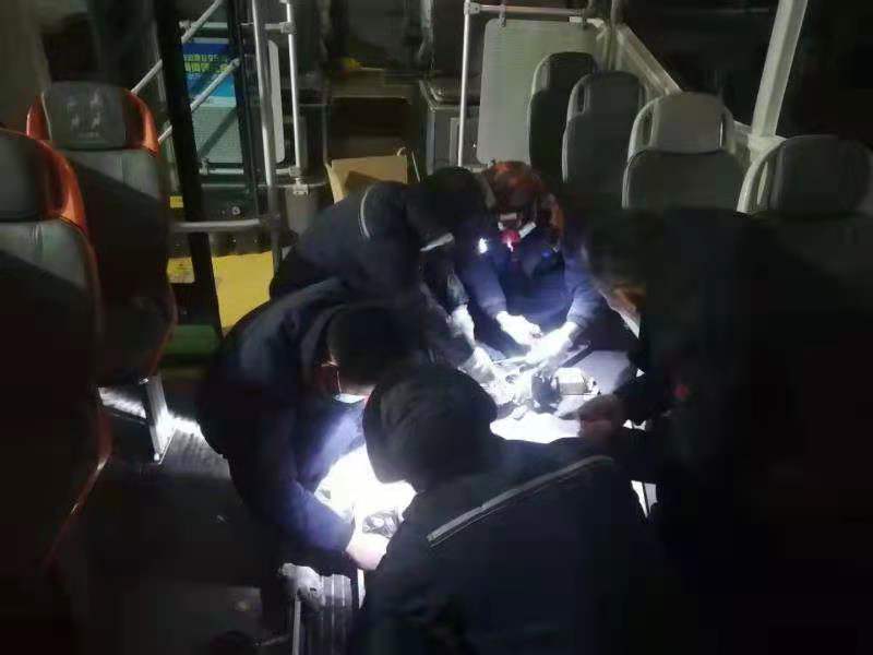 快速公交事業部開展春運前車輛綜合大排查工作