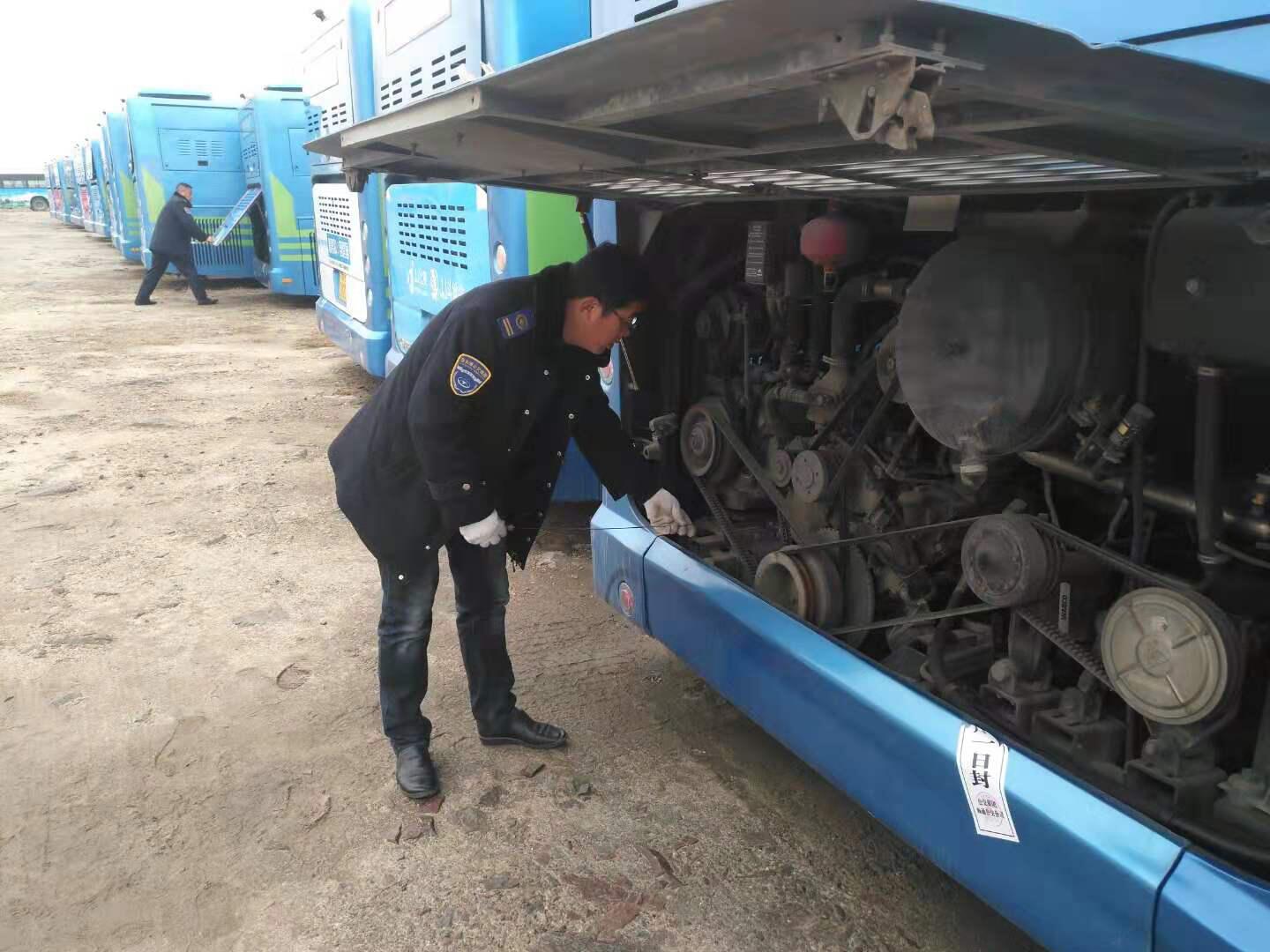 公交集團(tuán)公交事業(yè)一部開展“事故隱患排查月”專項(xiàng)檢查