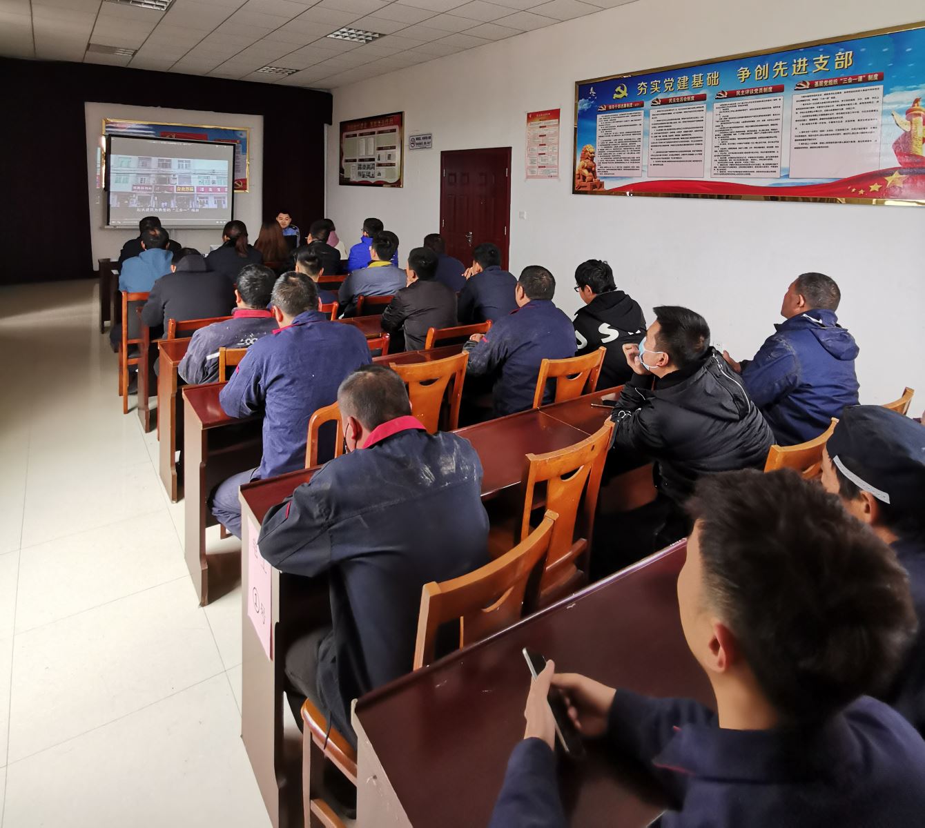 公交集團機務技術事業部組織開展消防培訓活動