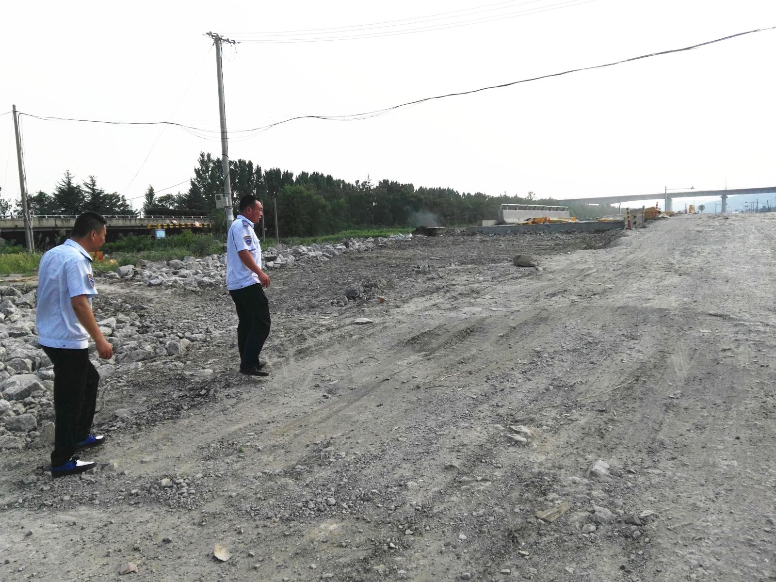 公交集團東部公司開展游5路道路專項檢查 確保車輛行車安全