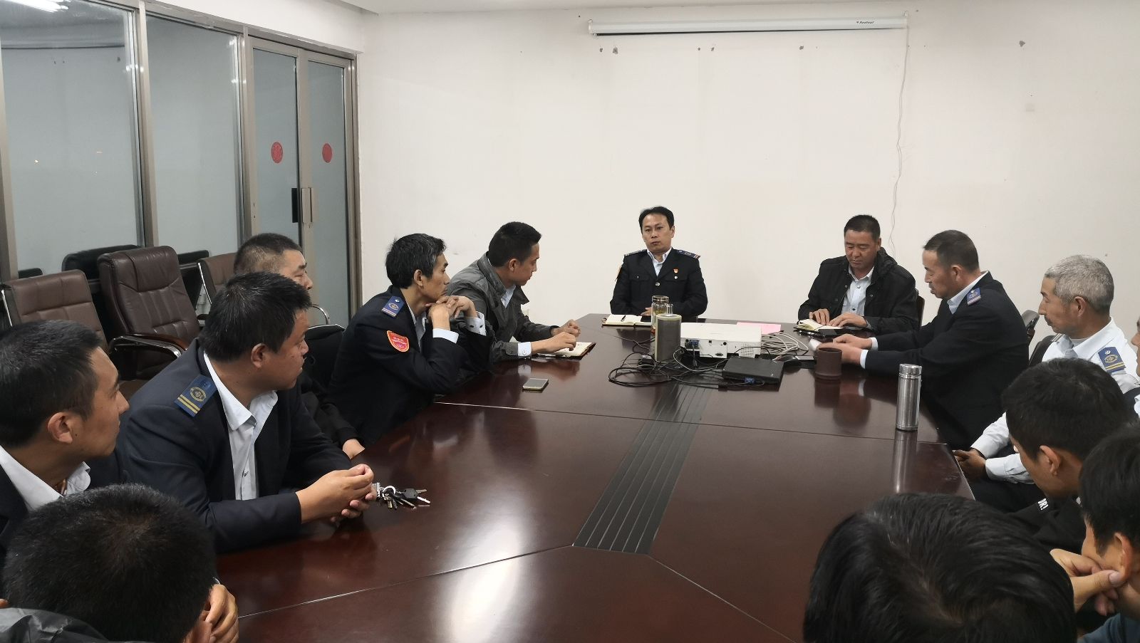 公交集團(tuán)快速公司召開B1K專題安全會議