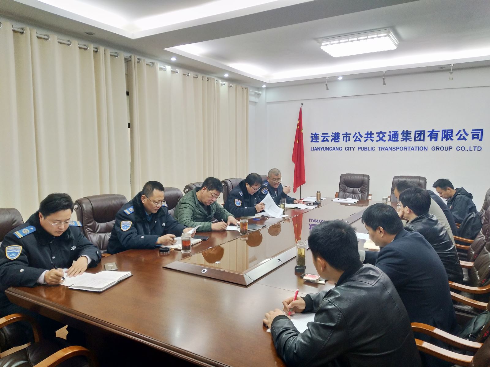 公交集團召開金旅廠家約談會