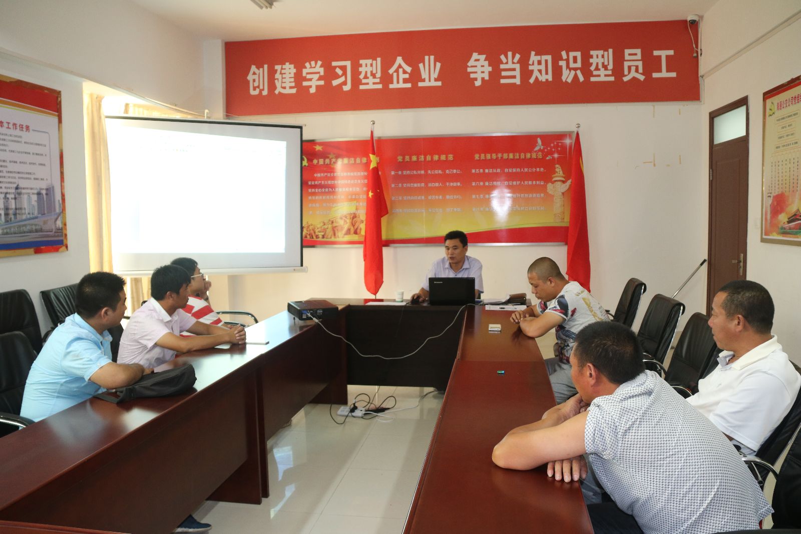 海通公交公司舉辦第3期重點駕駛員培訓班