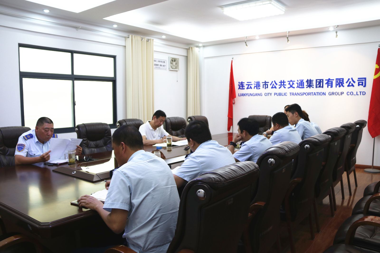 公交集團召開B1K線終點站恢復至新火車站發(fā)車前期準備工作推進會