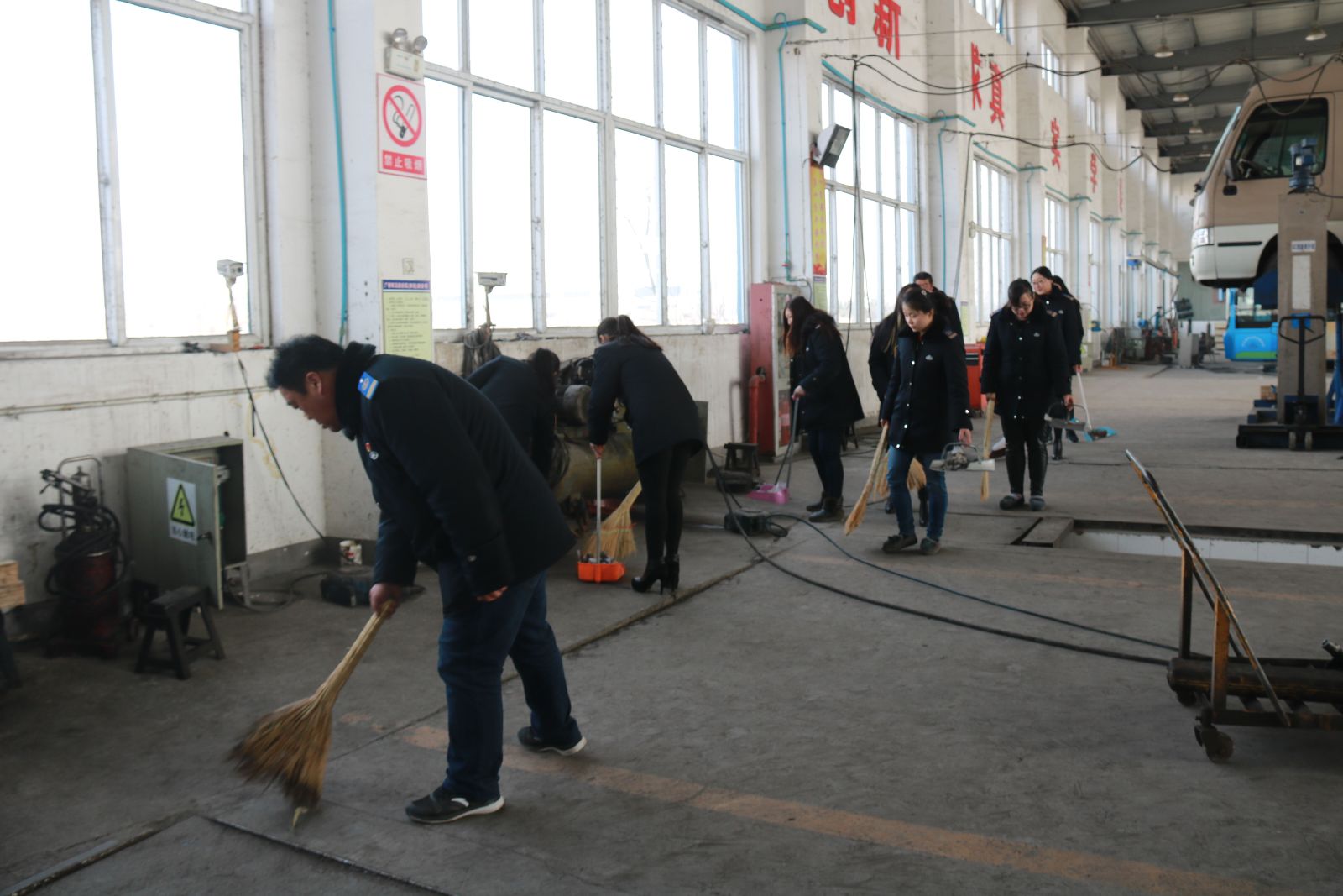 公交大浦廠慶“三八”節 用勞動彰顯女工風采